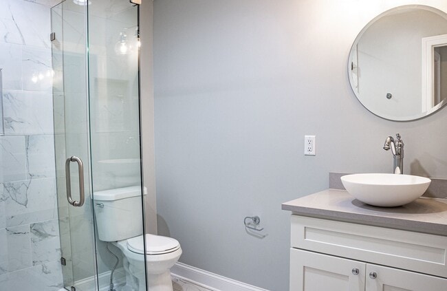 Building Photo - Hillsboro - Renovated Home for Lease