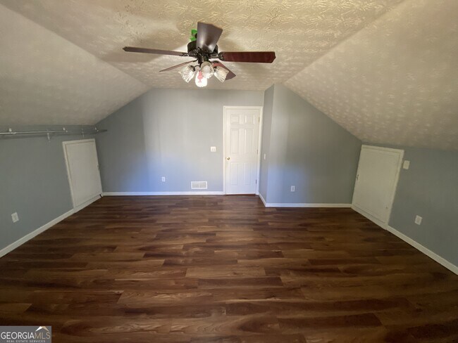 Building Photo - 705 Morgans Ridge Dr