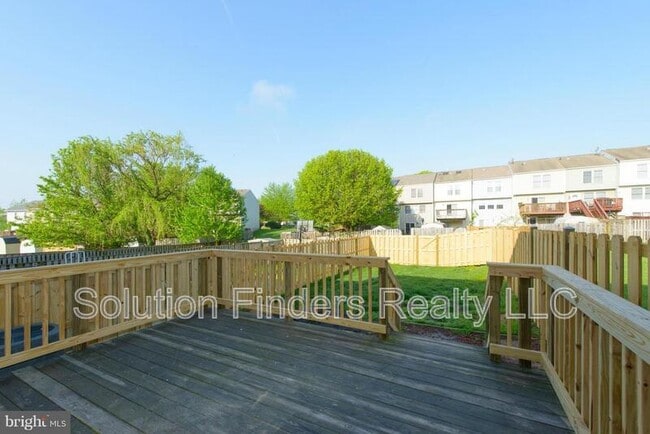 Building Photo - 257 Maple Wreath Ct