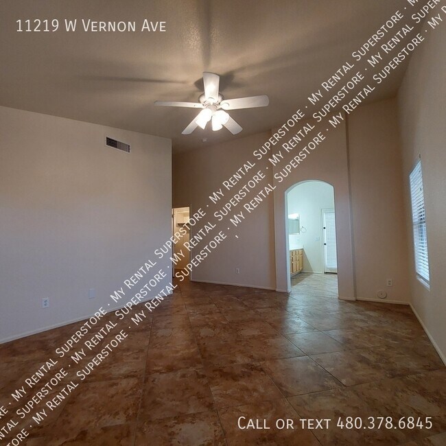 Building Photo - 11219 W Vernon Ave