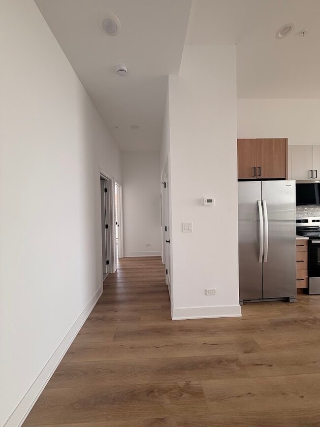 Building Photo - 1320 S Ashland Ave