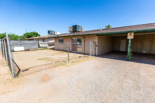 Building Photo - 1309 N Arbor Ave