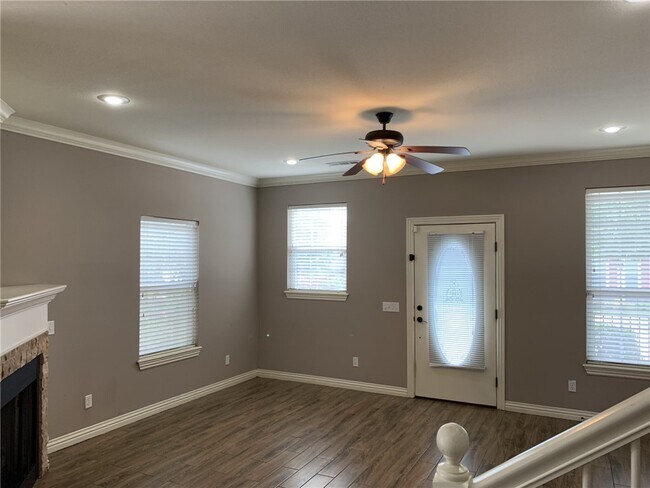Building Photo - 4156 W Bradstreet Ln