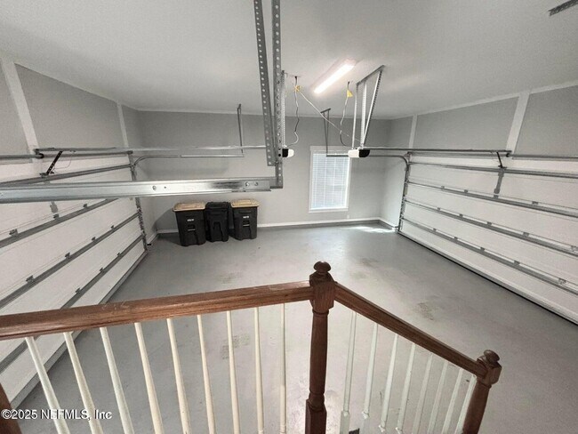 Building Photo - 5609 Hyde Park Cir