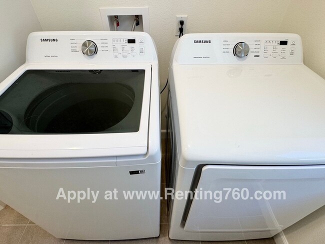 Building Photo - Picturesque Home In 55+ Desert Vista Community!