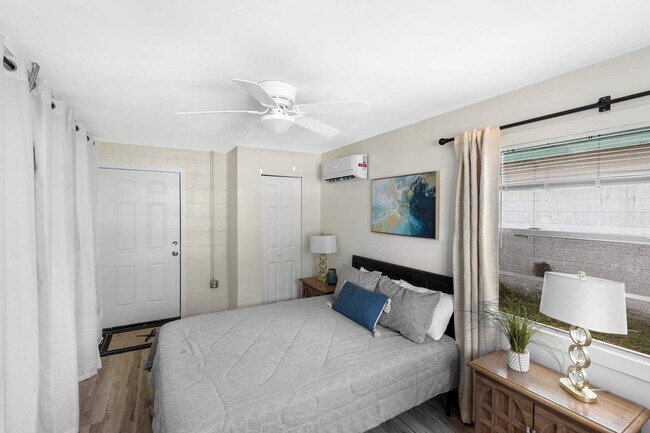 Building Photo - 631 Calhoun St