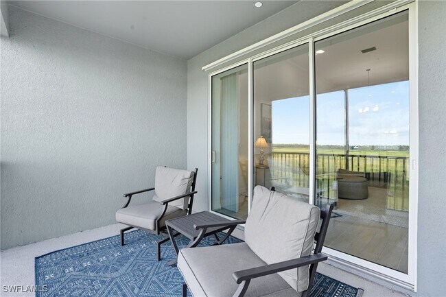 Building Photo - 11861 Venetian Lagoon Dr
