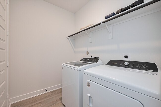 Building Photo - 16803 Jacobs Peak Path