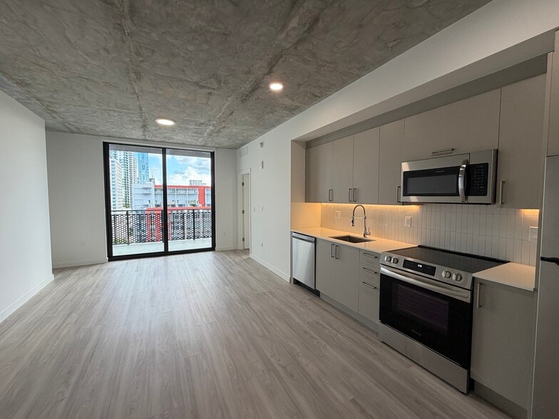 Building Photo - 1635 NE Miami Ct