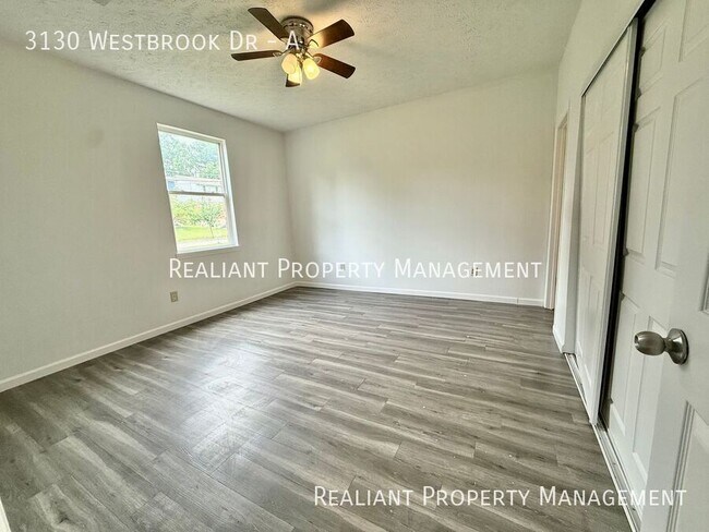 Building Photo - 3130 Westbrook Dr