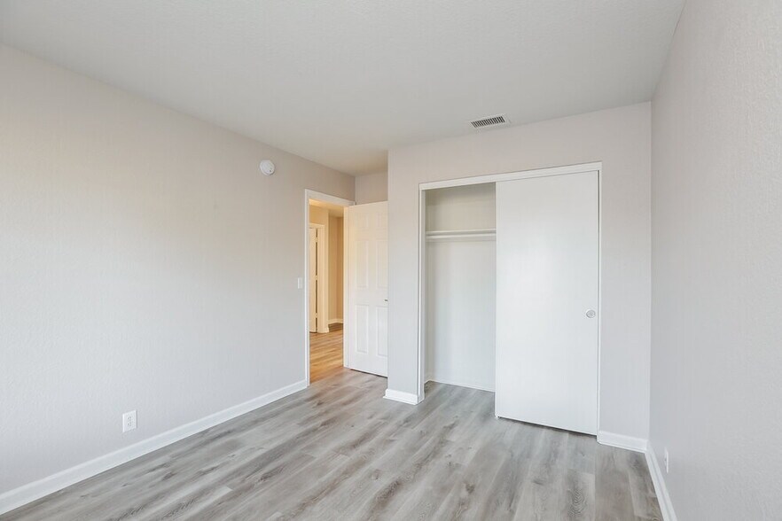 Building Photo - 8771 W Ocotillo Rd