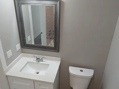 Building Photo - 4211 N Harding Ave