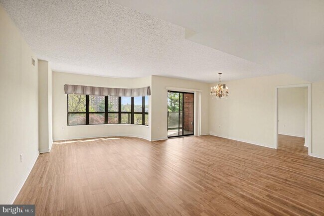 Building Photo - 100 Breyer Dr