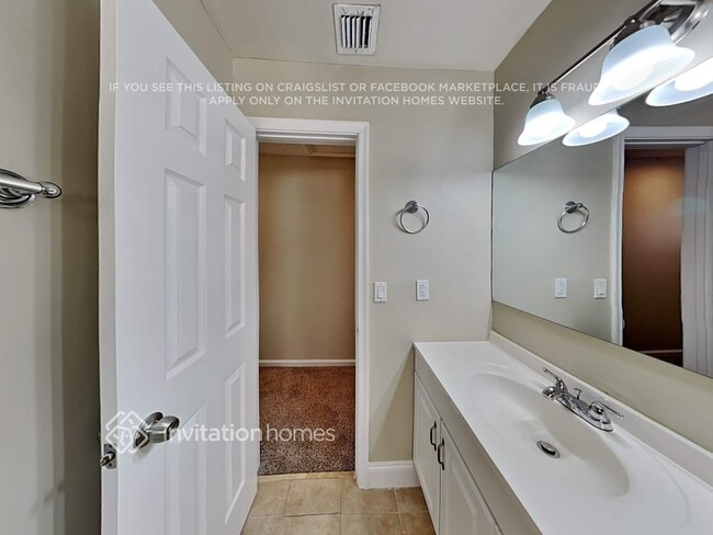 Building Photo - 1828 NW 109th Ave