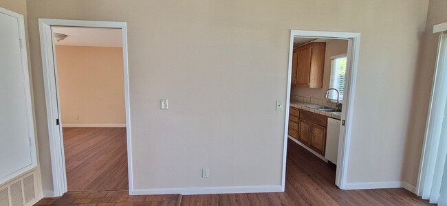 Building Photo - Beautifully maintained, Suisun City 3-bedroom, 2-bath home showcasing true pride of ownership! - ...