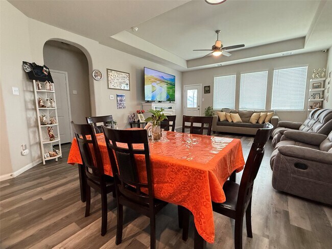 Building Photo - 24919 Bastiani Canvas Ln