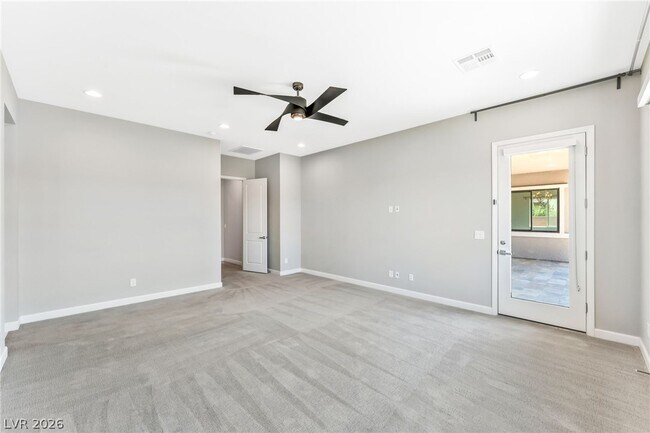 Building Photo - 8477 Wolf Mountain Ct