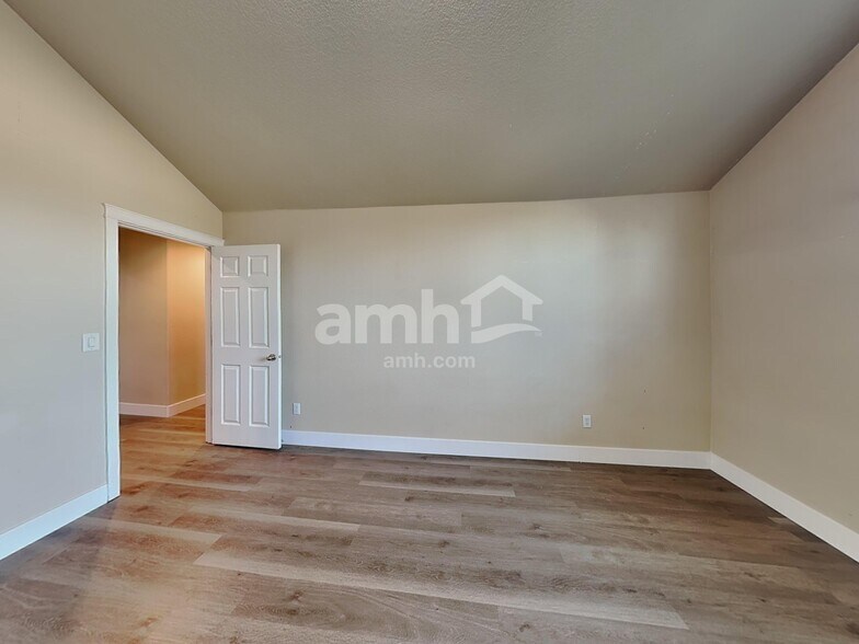 Building Photo - 11508 NW 29th Ct