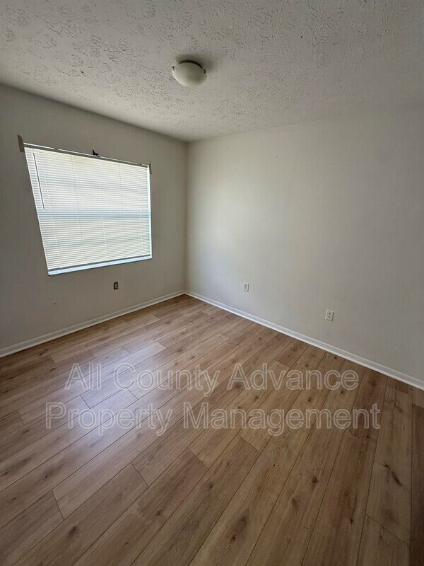 Building Photo - 4911 E Temple Heights Rd
