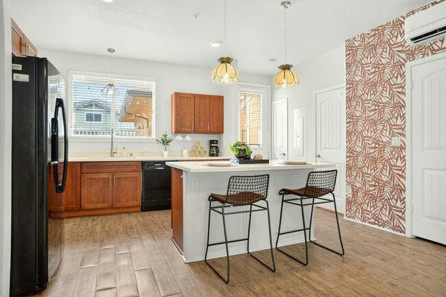 Building Photo - 724 Kakala St