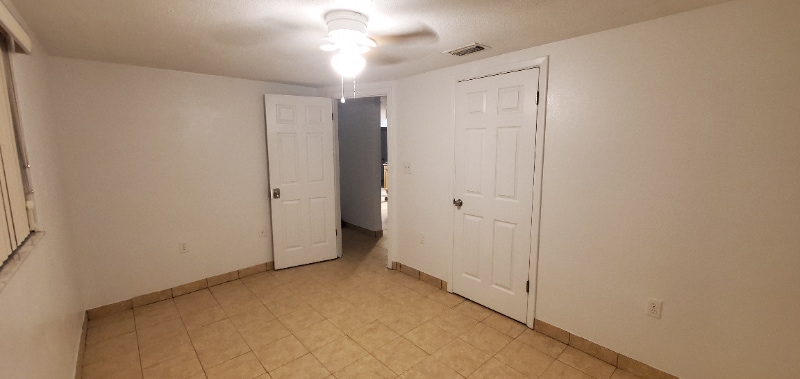 Building Photo - 7525 Fox Hollow Dr