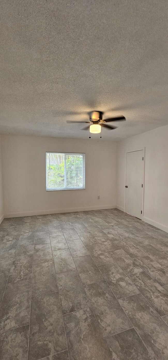 Building Photo - 301 87th Ave