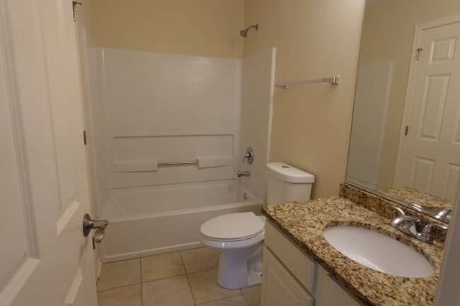 Building Photo - 2244 Flagstone Ln