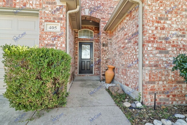 Building Photo - 405 Mustang Trail