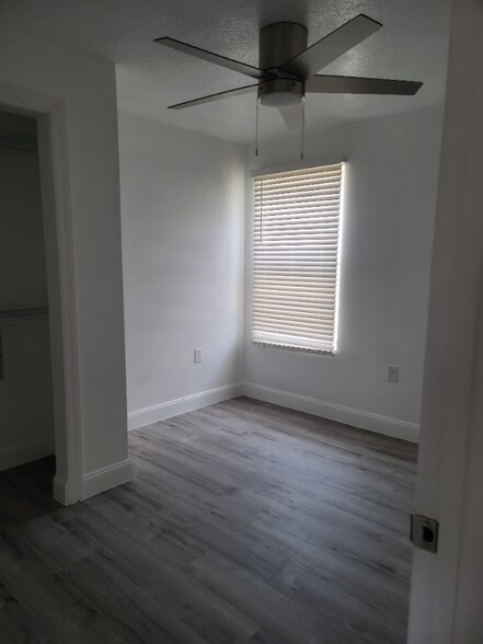 Building Photo - 1902 Holloman Rd