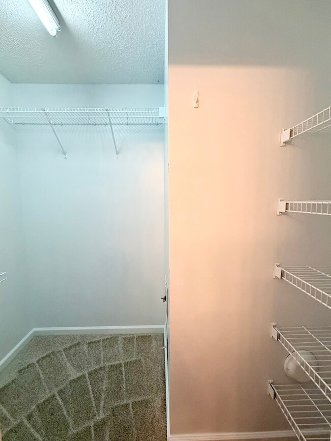 Building Photo - 132 Brook Pl