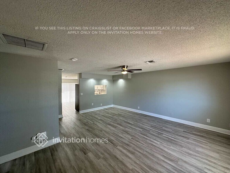 Building Photo - 6206 Wauconda Way W