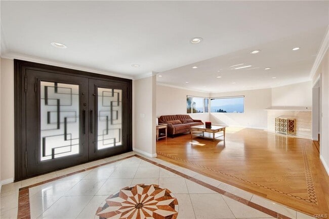 Building Photo - 1259 Swarthmore Dr