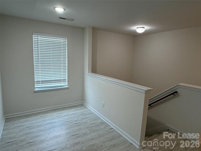 Building Photo - 4820 Lynn Lee Cir