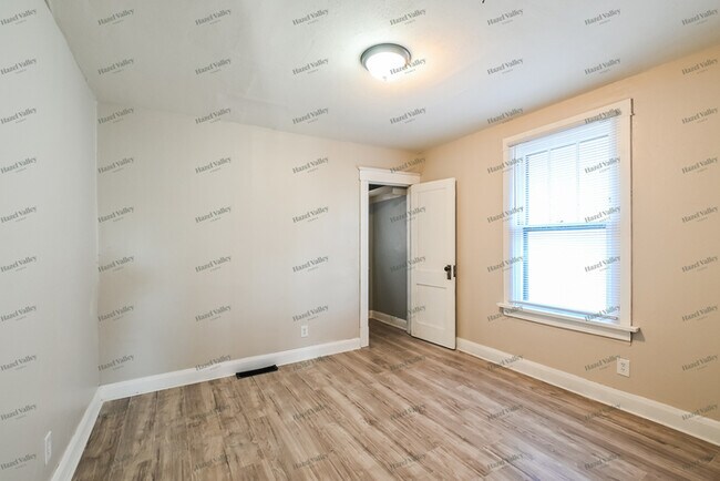 Building Photo - 6209 Radom St