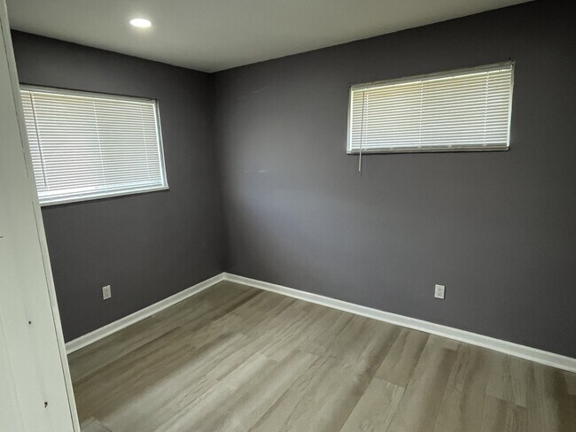 Building Photo - 15236 Tireman Ave
