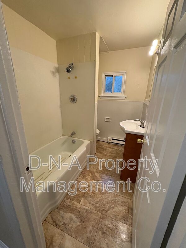 Building Photo - 112 Crow Path