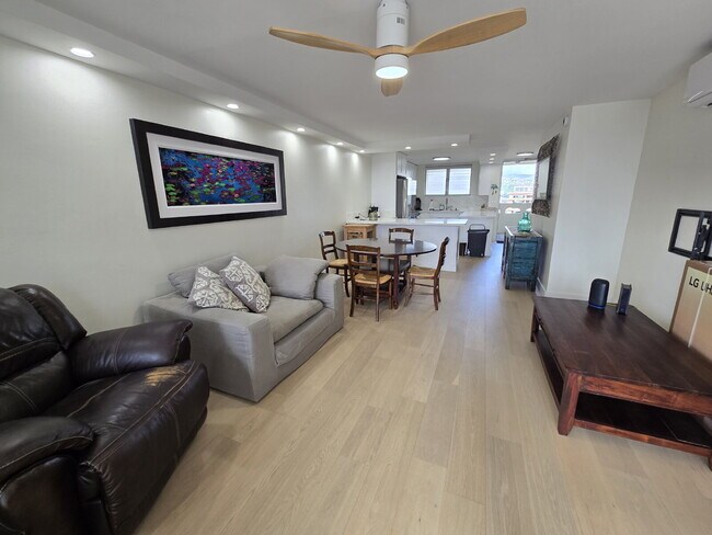 Building Photo - Fully Furnished Executive Condo Rental 2br/2ba/1pkg - Waikiki