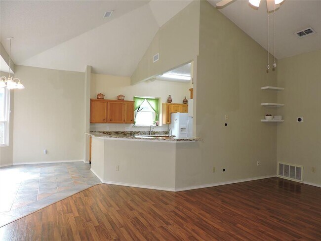 Building Photo - 12609 Deer Falls Dr