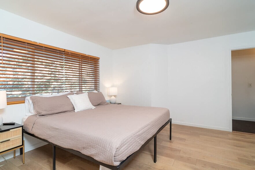 Building Photo - 4530 Red Fox Ln