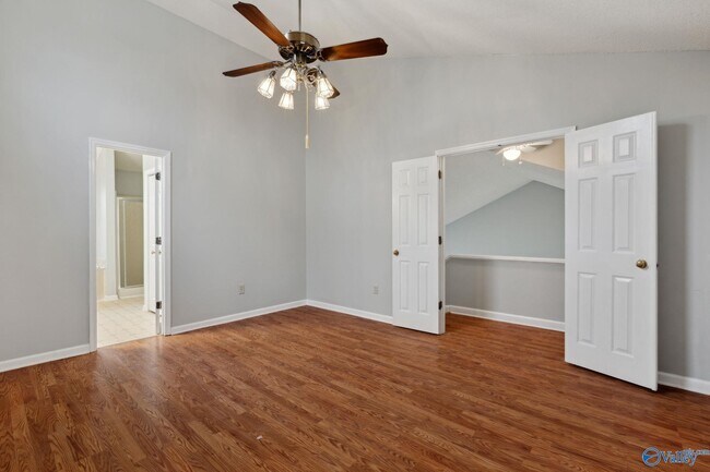 Building Photo - 120 Millstone Ln