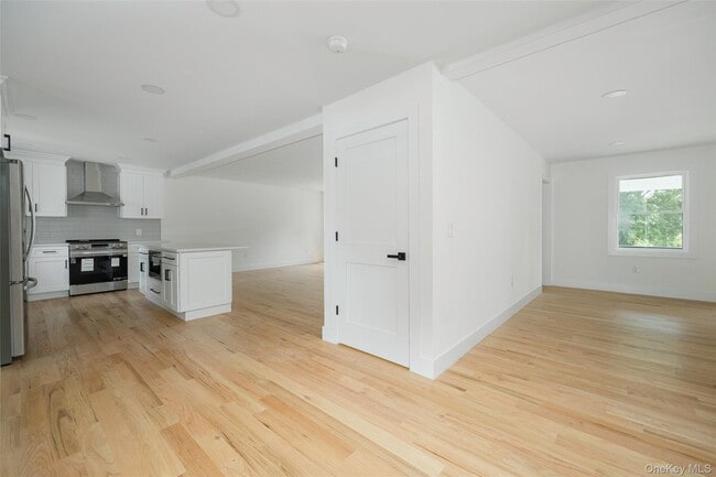 Building Photo - 7441 S Broadway