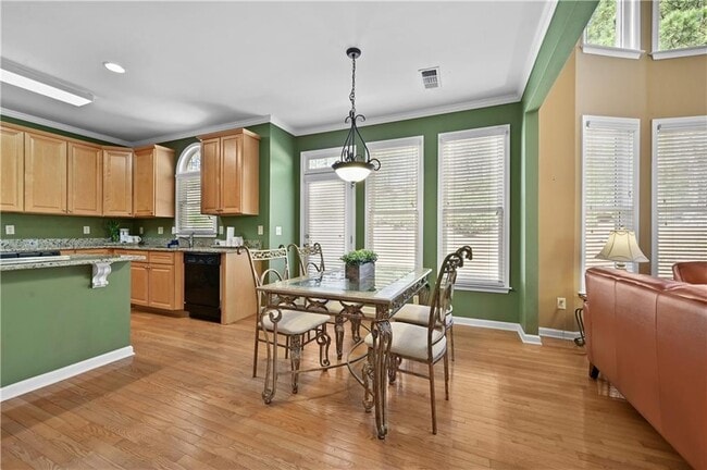 Building Photo - 3945 Summit Gate Dr