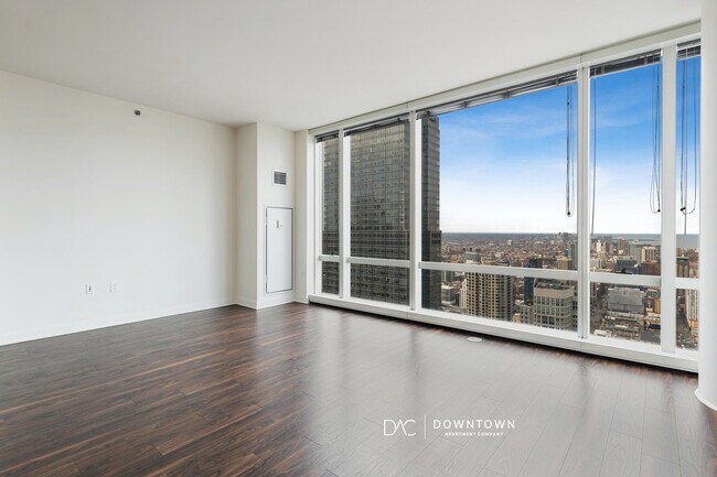 Primary Photo - 203 N La Salle Dr