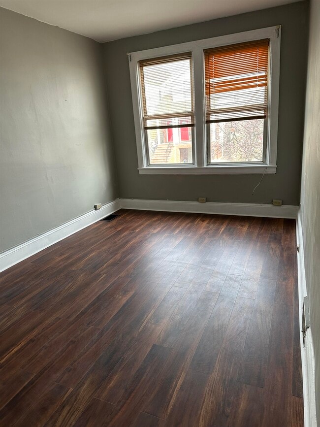 Building Photo - 81 Newman Ave