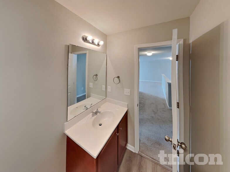 Building Photo - 3418 Anita Glen Dr