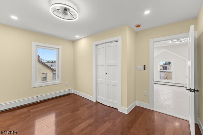 Building Photo - 633 Lafayette Ave