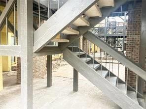 Building Photo - 806 W 24th St