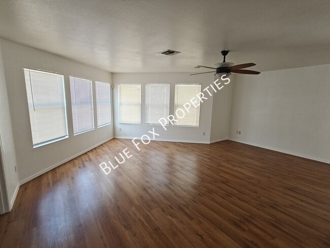 Building Photo - 3421 N Green Gulch Ct