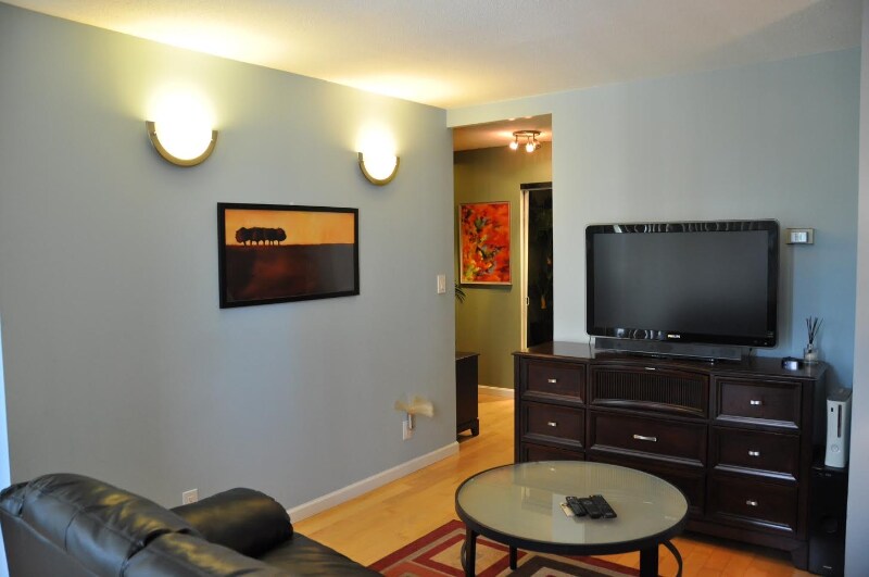 Building Photo - 1245 4th St SW