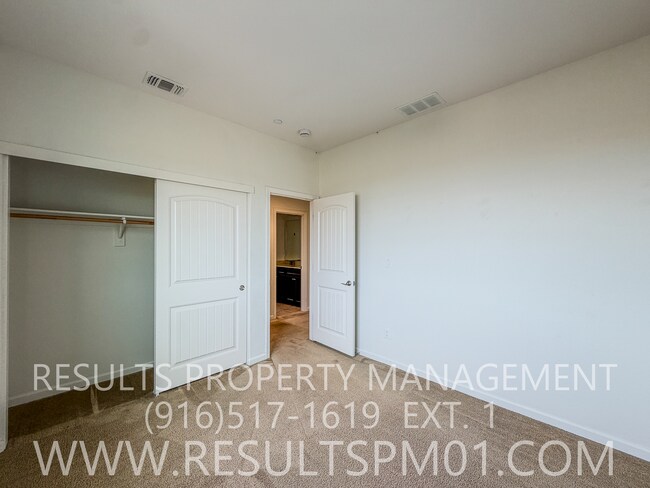 Building Photo - 2165 Camino Real Way